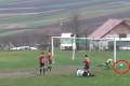V Rumunsku padol čudný gól: Na protest prestali hrať a doplatili na to