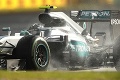 V tréningoch pred Grand Prix Austrálie najrýchlejší Hamilton, Rosberg havaroval