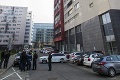 Desivá smrť v Bratislave: Žena dopadla z bytovky na parkujúce auto!