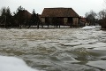V Banskobystrickom kraji vyčíňa živel: V dôsledku silného dažďa sa vyliali dve rieky!