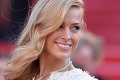 Česká modelka v Cannes zatienila aj slávnejšie dámy: Výstrih si však neustrážila!