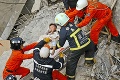 Silné zemetrasenie v Taiwane zasiahlo tých najslabších: V troskách umierali batoľatá!