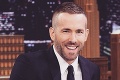 Hollywoodsky krásavec Ryan Reynolds radikálne zmenil imidž: Fíha, veď je z neho iný muž!