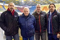 Cíger a Švehla so svojím prvým trénerom Ladislavom Jesenským Zdeno bol talent, Robo nevedel korčuľovať