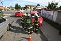 Akčný deň s hasičmi: Zachraňovali starenku, malé deti aj motorkára