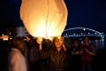 Bratislavu ožiarili stovky svietiacich lampiónov, pozrite sa!