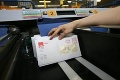 Predíďte nedoručeniu zásielok: Ako prebrať poštu počas dovolenky?