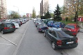 Takto sa parkuje v Bratislave: Na smetiara aj štýlom Paroubkovej!
