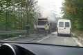 Vernár: Kamión plne naložený drevom takmer zhorel do tla!