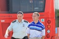 Incident v bratislavskej MHD: Rozkopal autobus, skončil v putách!