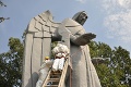 Cintorín v Háji: Majú tam sochu anjela z hollywoodskeho filmu!