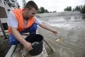 Títo muži kriesia zaplavený Devín: 40 hodín bez spánku, no makajú ďalej!