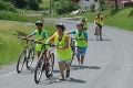 Zemepis sa učia aj cez víkendy: Trenčianski žiaci spoznávajú svet z bicykla!