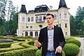 Úspech po slovensky: Tento sexi mladík nemá ani 30 a už panuje kaštieľu!