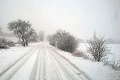 Čitatelia posielajú FOTO zo všetkých kútov krajiny: Na Slovensko sa valia tony snehu!