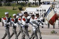 Francúzskym vojakom zakázali nosiť uniformy