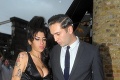 Trápenie pre rodinu: Telo Amy Winehouse sa bude znova pitvať!
