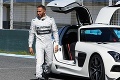 Lewis Hamilton sa priznal: Mal som v Monaku haváriu, odlet do Brazílie som odložil
