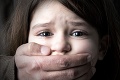 Žena sa vedome vydala za pedofila: Neuveríte, ako chce pred ním ochrániť svoje dcéry!