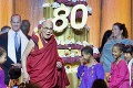 Dalajláma oslávil osemdesiatku vo veľkom: Prezradil, čo si k narodeninám želá