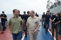 Flegmatický postoj vystriedal pohľad plný neistoty: Putin sa ponoril na dno Čierneho mora
