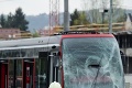 Hrozivá zrážka autobusu, električky a auta v pražskej MHD: Zranilo sa 23 ľudí