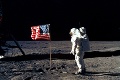 Buzz Aldrin odhalil dokumenty z misie Apollo 11: Služobka na Mesiac ho stála 30 €!
