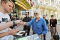 Hviezdny fešák Richard Gere v Česku: Sedemdesiatročná fanúšička sa svojho idola nevedela dočkať!