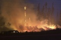 Kanada sa trápi s lesnými požiarmi: Zúria ich tam stovky