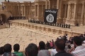 Chladnokrvná poprava desiatok sýrskych vojakov príslušníkmi ISIS v Palmýre: Prizerali sa stovky divákov!