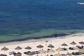 VIDEO zachytilo vraždiaceho šialenca v Tunisku: Mrazivé zábery z pláže smrti!