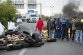 Na francúzskych hraniciach vypukol chaos, štrajkujúcim praskli nervy: Utečenci sa dobýjajú do kamiónov!