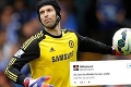 Čech dostáva od fanúšikov poriadnu nálož: Tvrdé slová pre odchádzajúcu oporu Chelsea