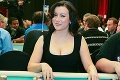 Pokrová sexica s obrovským dekoltom Jennifer Tilly sa hnevá: Toto ju trápi?