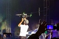 Krvavý koncert Enriqueho Iglesiasa: Latino fešáka dorezal vlastný dron!