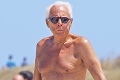 Módny guru Armani na dovolenke: Giorgio, tie plavky si si navrhol sám?