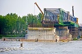 Piliere Starého mosta zaplavilo, práce pozastavili: Vysoká hladina komplikuje rekonštrukciu