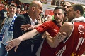 Skvelý basketbal v tieni balkánskych vášní: Lietali vulgarizmy i pľuvance!