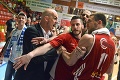 Skvelý basketbal v tieni balkánskych vášní: Lietali vulgarizmy i pľuvance!