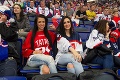 Slovenskí hokejisti mali svoje poklady v hľadisku: Komu patria tieto sexice?