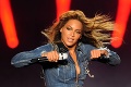 Beyoncé zažiarila ako družička na maminej svadbe: Zatienila aj samotnú nevestu!