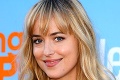 Dakota Johnson výrazne zmenila účes: Páčila by sa Christianovi Greyovi aj teraz?