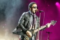 Lenny Kravitz môže byť na svoju dcéru pyšný: Zoe sa predviedla v bikinách!