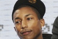 Pharrell Williams má na krku problém: Musel sa postaviť pred súd!