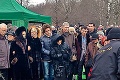 Pohreb zavraždeného Nemcova: Deti plakali nad rakvou, milenka ušla na Ukrajinu