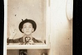Postavil sa pred zrkadlo a cvakol unikátnu fotografiu: Legendárny spevák a jeho selfie!