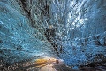 Unikátne zábery ľadových jaskýň, ktoré sa menia každý rok: Pod kráľovským ľadovcom Islandu!