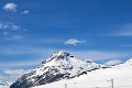 Tragédia vo Švajčiarsku: Piati ľudia zahynuli v horách v lavíne