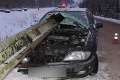 Brutálna nehoda opitej Kysučanky: Auto napichla na zvodidlo!