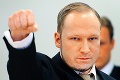 Masový vrah Breivik vzbudzuje obavy aj spoza mreží: Verbuje svojich nasledovníkov?!